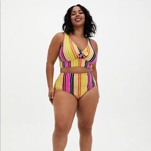New! Set! Torrid sz 2 Retro Stripes Bathing Swim Suit 2X